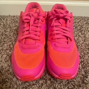 7.5 Nike Air Women’s Tennis shoes